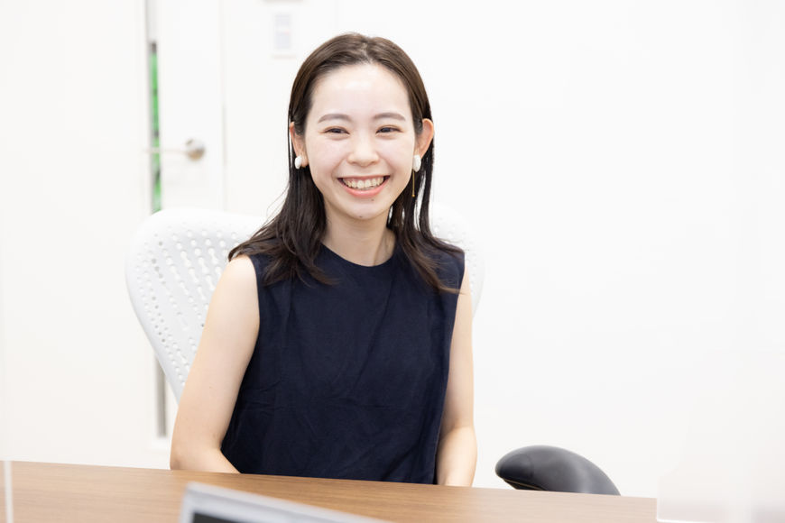 井上 みなみ シロク 執行役員
2015年入社。シロクにて2017年にライフスタイルビューティブランド「N organic」を立ち上げ、現在まで同ブランドの責任者を務める。 2019年、シロク 執行役員に就任。2021年にYMCA第6期の理事に就任。女性初の理事としてYMCAのリブランディングを実施。